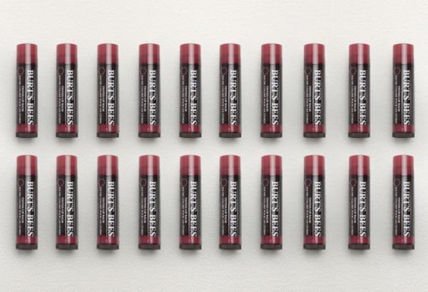 Những loại son dưỡng môi thần thánh giá chỉ trăm nghìn được ngay cả các sao Hollywood tin dùng-1