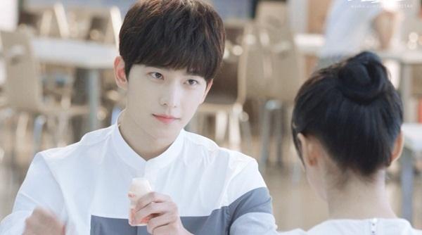 Chỉ cần nhìn những dấu hiệu này là biết, bạn yêu chàng ngay từ cái nhìn đầu tiên hay không-1