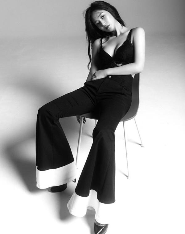 Yuri (SNSD) nhá hàng teaser comeback cực chất, fan tự hào vì giọng hát sexy bất ngờ của thần tượng-8