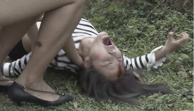 Bỏ trốn thất bại, Quỳnh Búp Bê hôn Cảnh mãnh liệt trong nước mắt-4