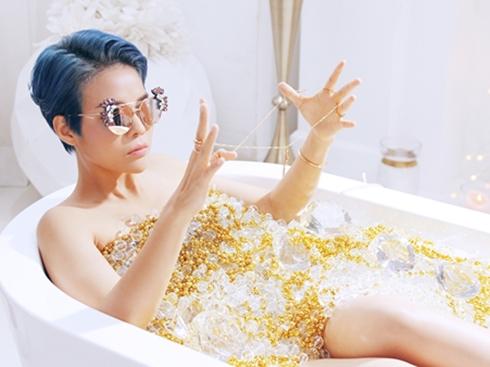 Vũ Cát Tường khiến nghệ sĩ quốc tế trầm trồ khi hát tận 3 thứ tiếng tại ASF 2018-10