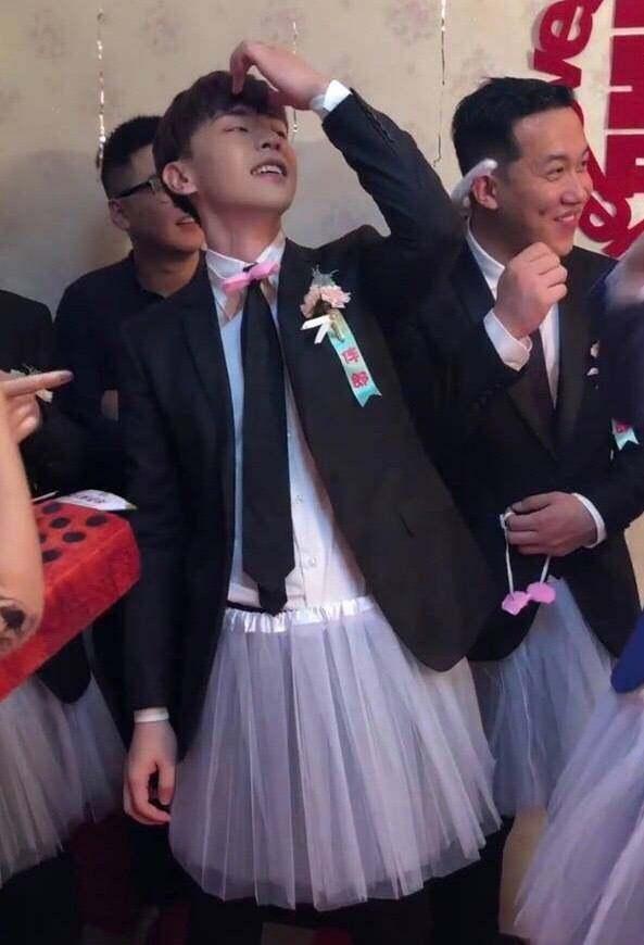 Dàn mỹ nam Hoa ngữ làm phù rể: Người make-up đẹp trai ngời ngời, người mặc váy sẵn sàng quẩy banh nóc-5