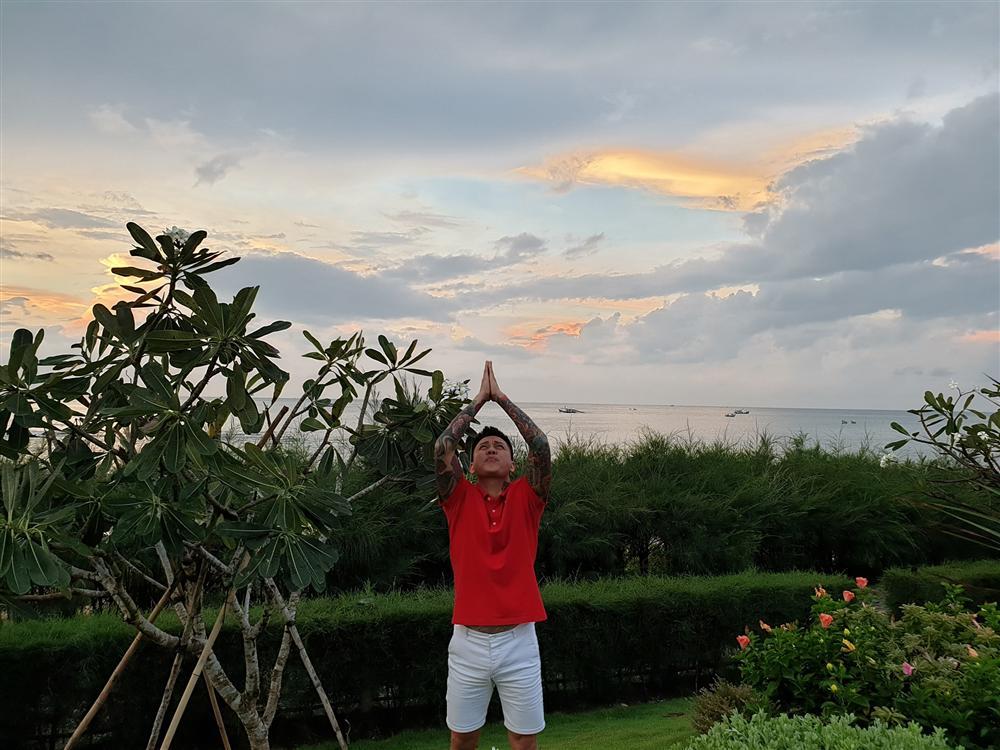 Vy Oanh hạnh phúc bên chồng con giữa ồn ào bị kẻ xấu bịa đặt thêu dệt chuyện đời tư-9