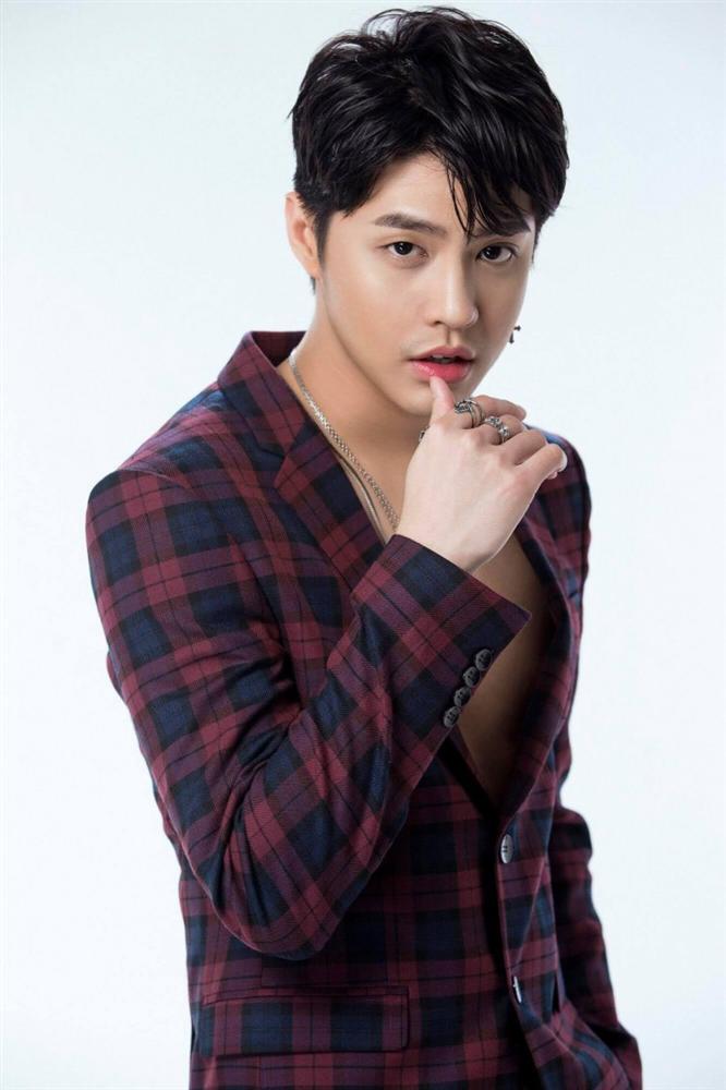 Người vừa đâm đơn kiện Noo Phước Thịnh và đòi bồi thường gần 1 tỷ đồng là ai?-1