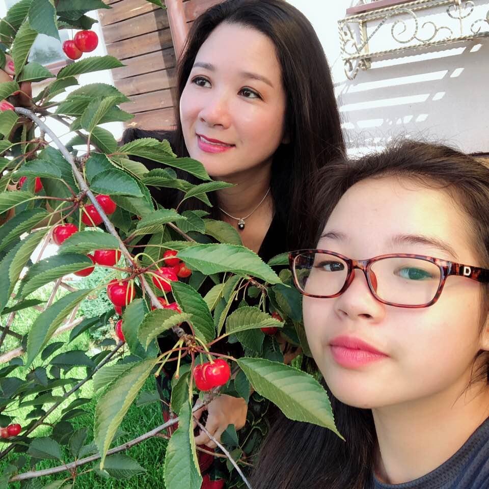 Khoe nhan sắc lão hóa ngược của mẹ nhưng con gái lớn NSƯT Thanh Thanh Hiền lại gây sốt với nét đẹp hoa khôi-4