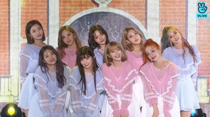 Vũ Cát Tường khiến nghệ sĩ quốc tế trầm trồ khi hát tận 3 thứ tiếng tại ASF 2018-9