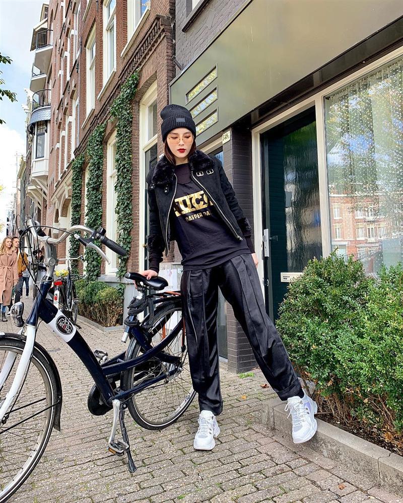 Nhã Phương - Trường Giang diện đồ đôi tình tứ, Đỗ Mỹ Linh bất ngờ khoe street style gợi cảm khi hết nhiệm kì Hoa hậu-7