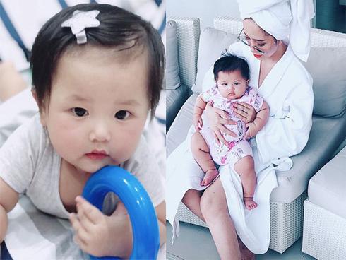 Lần đầu khoe cận mặt tiểu công chúa, chị dâu ca sĩ Bảo Thy được ngợi khen 'khéo đẻ'