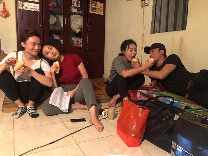 Những hình ảnh chưa từng tiết lộ của dàn gái ngành trong Quỳnh Búp Bê-5