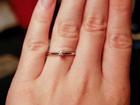 Làm bẽ mặt chồng sắp cưới vì chiếc nhẫn gắn kim cương quá nhỏ