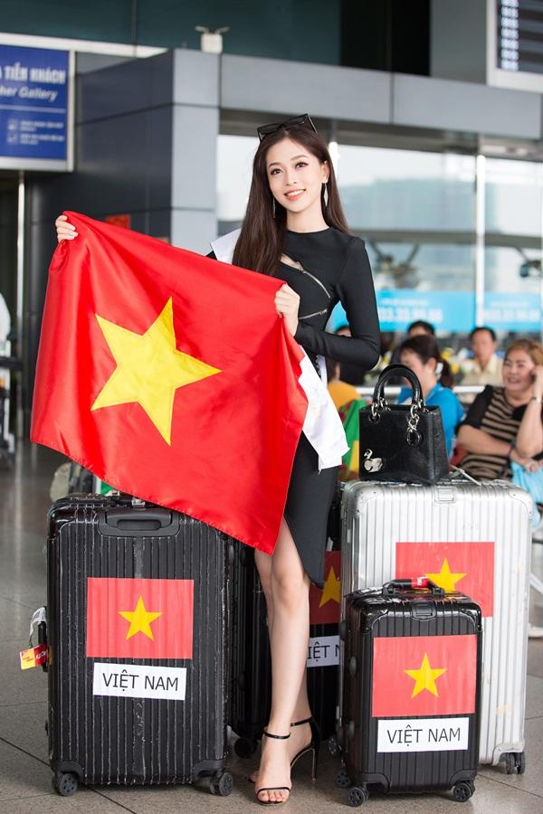 Hoa hậu Tiểu Vy tiễn Á hậu Phương Nga lên đường chinh chiến Miss Grand International 2018-9