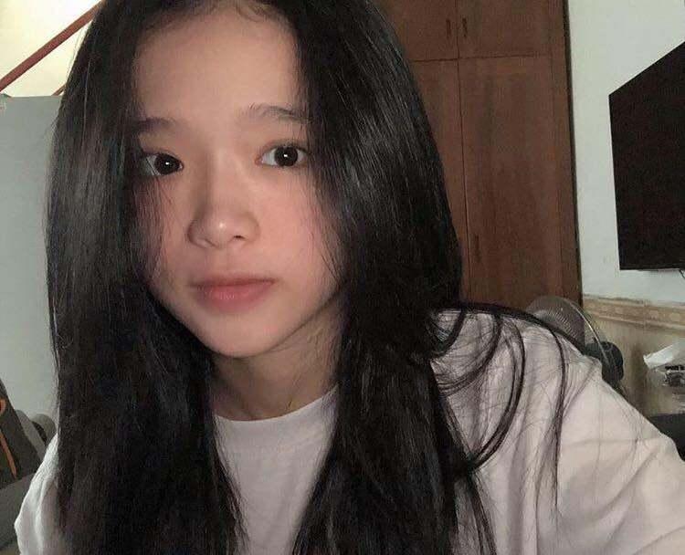 Khoe nhan sắc mặt mộc, Linh Ka khiến antifan chết đứ đừ-1