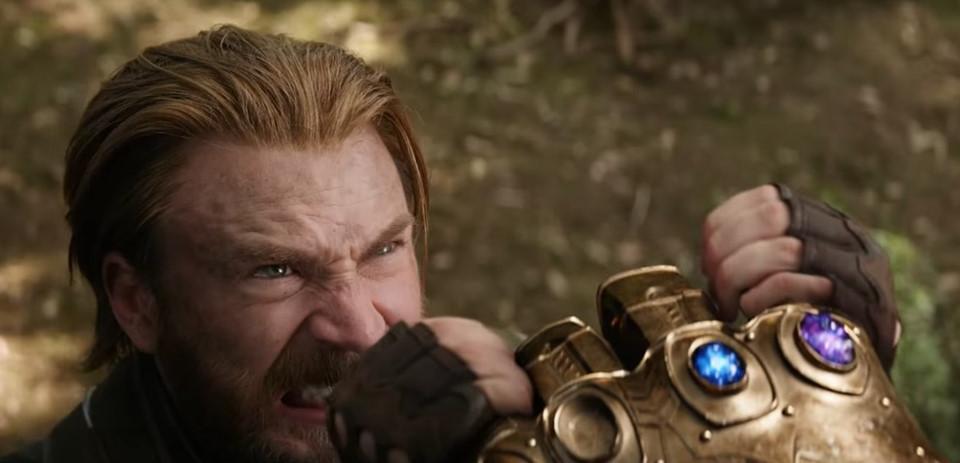 13 khoảnh khắc đáng nhớ nhất của Captain America Chris Evans ở MCU-14