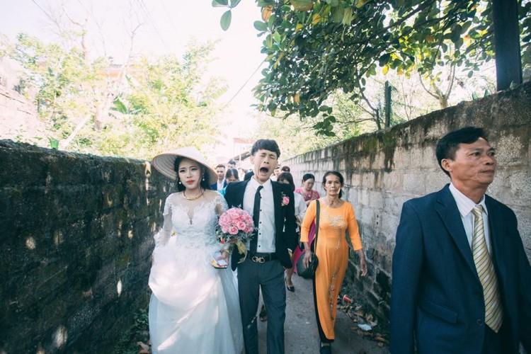 Chú rể mếu máo trong ngày rước dâu và lý ra đằng sau khiến dân tình ngưỡng mộ-3