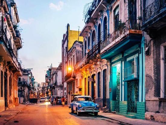 Đến Cuba, khám phá khu Havana cổ sống động hơn 400 năm tuổi