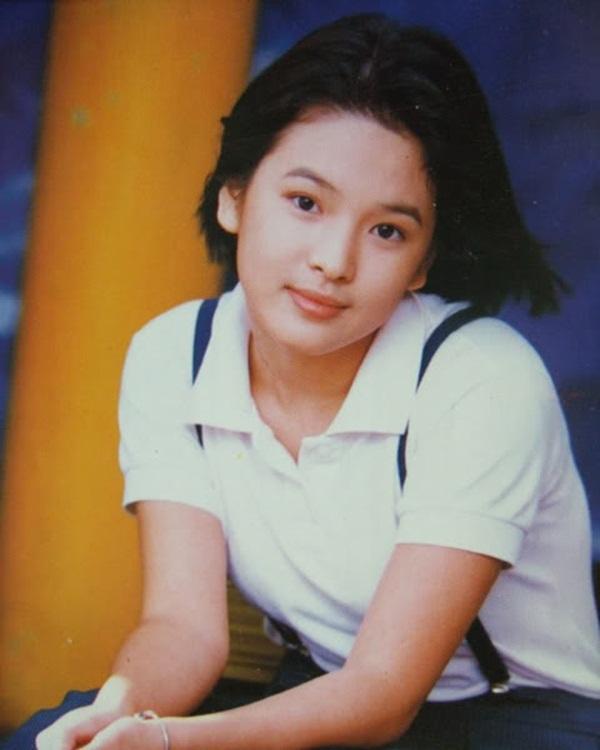 Nhan sắc nữ chính 3 phiên bản Hậu duệ mặt trời: Khả Ngân lép vế trước Song Hye Kyo và siêu mẫu xứ Đài-3