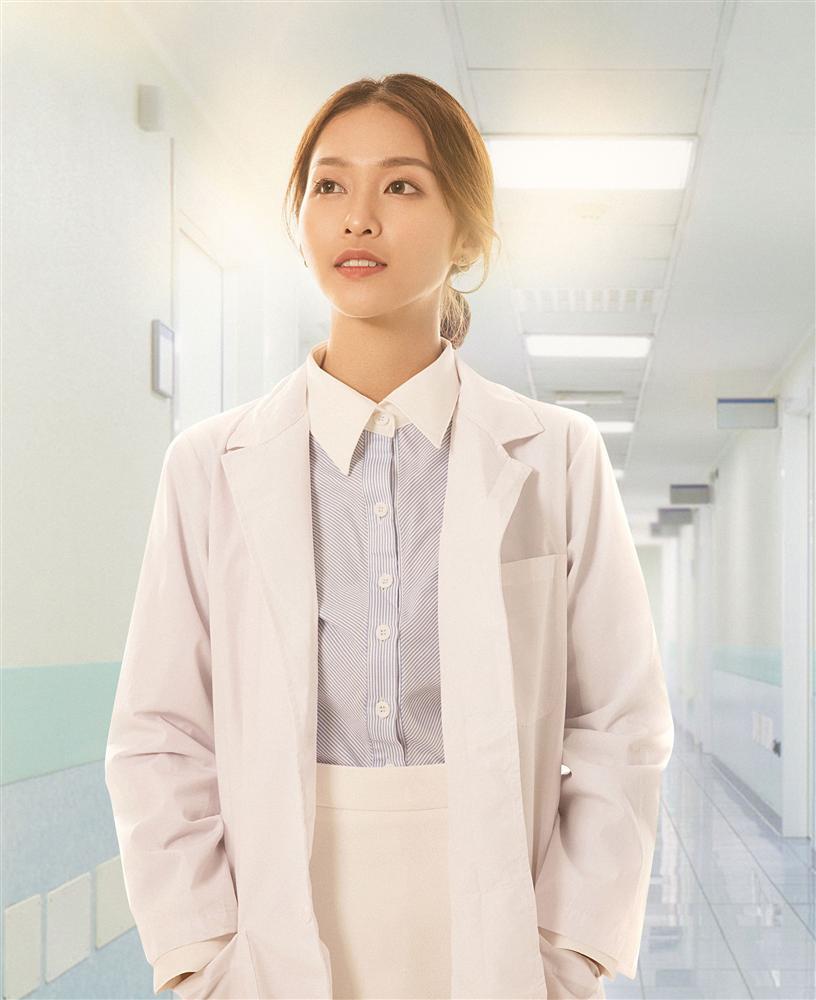 Nhan sắc nữ chính 3 phiên bản Hậu duệ mặt trời: Khả Ngân lép vế trước Song Hye Kyo và siêu mẫu xứ Đài-13