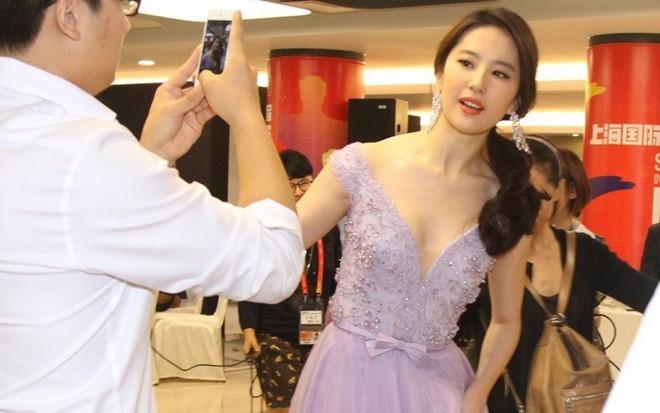 Lưu Diệc Phi ở tuổi 31: Danh tiếng mờ nhạt, nhan sắc gây thất vọng-3