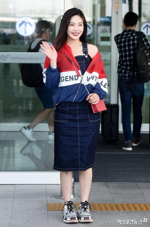 BTS, Joy và loạt sao Hàn gợi ý phong cách thời trang sân bay ấn tượng cho mùa thu-1