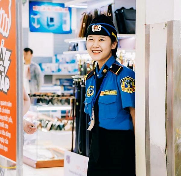 Nữ bảo vệ xinh đẹp ở Nghệ An sợ hãi khi bị đăng ảnh lên mạng-1