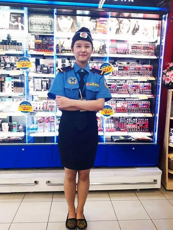 Nữ bảo vệ xinh đẹp ở Nghệ An sợ hãi khi bị đăng ảnh lên mạng-4