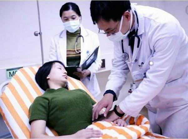 Cô gái thành đạt qua đời ở tuổi 33 chỉ vì chủ quan với chứng táo bón-2