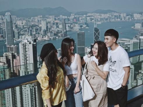 Will và Jun Vũ khoe hành trình khám phá Hong Kong hết 150 triệu