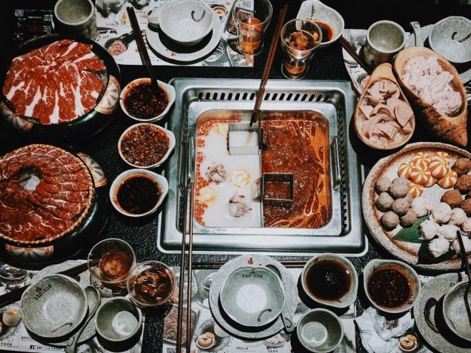 Will và Jun Vũ khoe hành trình khám phá Hong Kong hết 150 triệu-13