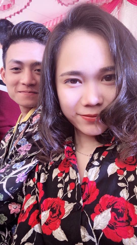 Bạn gái cứ giận là trả lại nhẫn cưới, chàng trai quyết định quỳ gối cầu hôn trên sân bóng khiến dân tình phát sốt-4