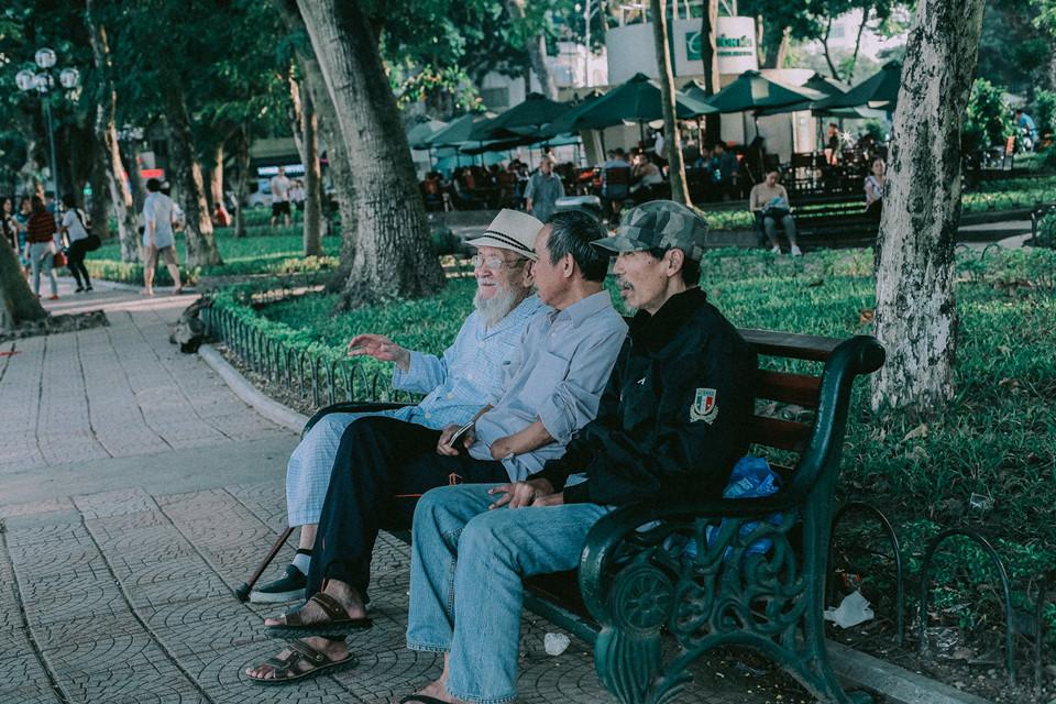 Khoảnh khắc yên bình trong tiết thu Hà Nội ngày cuối tuần-8