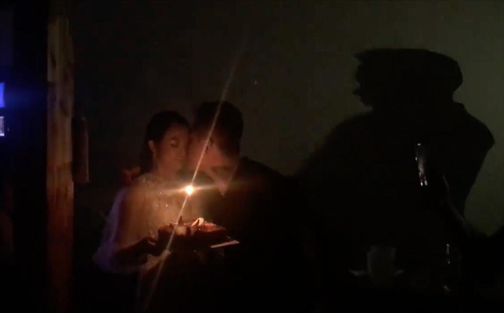 Tuấn Hưng nhập viện phải thở oxy sau sự cố bị hủy show ngay trước giờ diễn-1