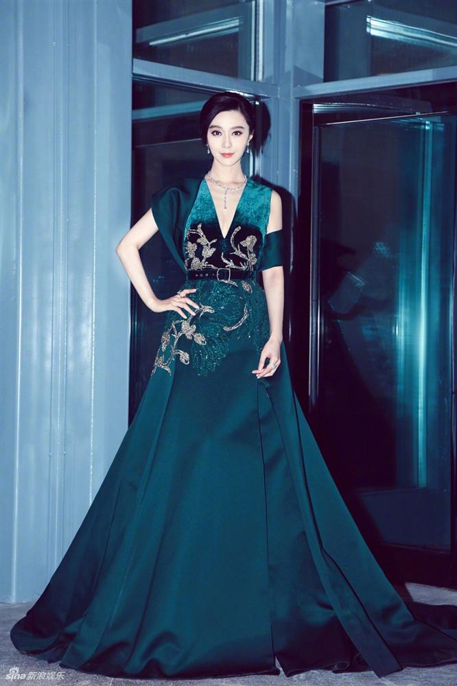 Nổi tiếng với vai Võ Mỵ Nương, 3 đại mỹ nhân lẫy lừng người trốn thuế khốn đốn, kẻ cay đắng đường tình-14