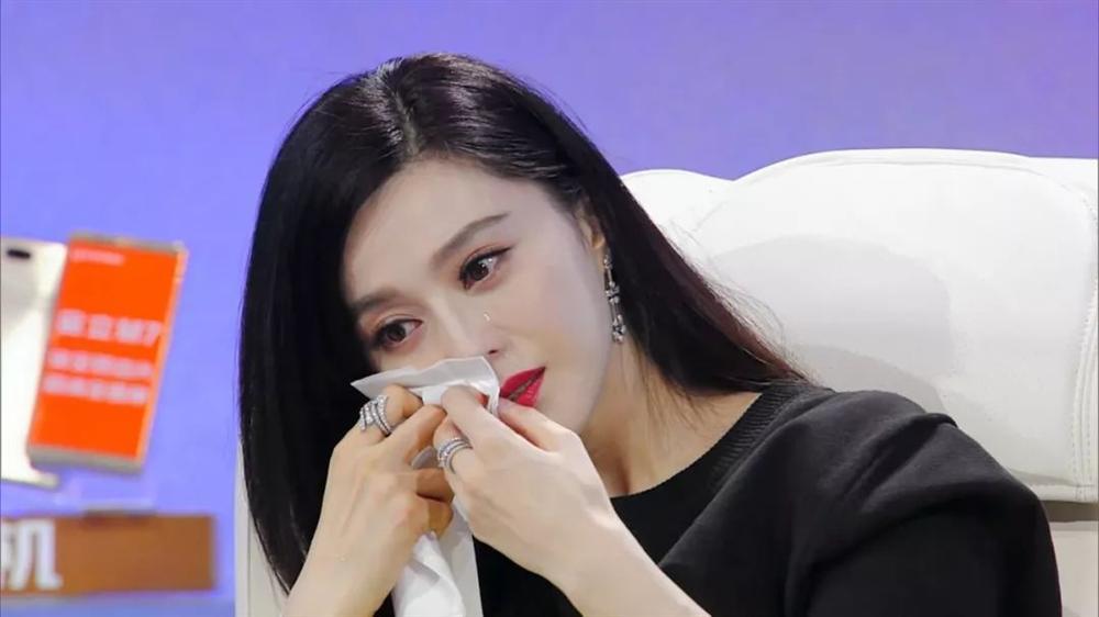 Nổi tiếng với vai Võ Mỵ Nương, 3 đại mỹ nhân lẫy lừng người trốn thuế khốn đốn, kẻ cay đắng đường tình-15