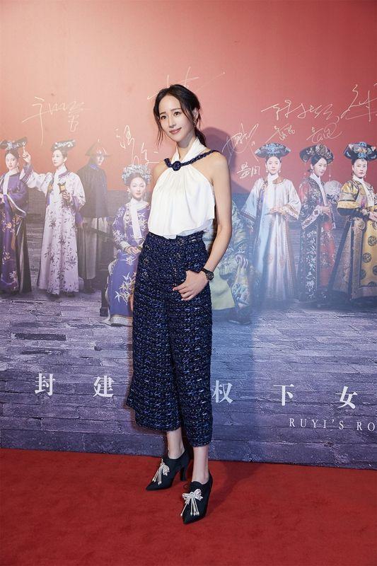 Học cách lên đồ trắng đẹp rụng rời như Hải Lan Trương Quân Ninh-12