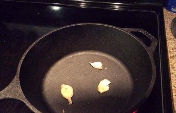 7 mẹo rán cá, đậu và mọi thức ăn không bắn dầu lại vàng giòn, không sát chảo-6