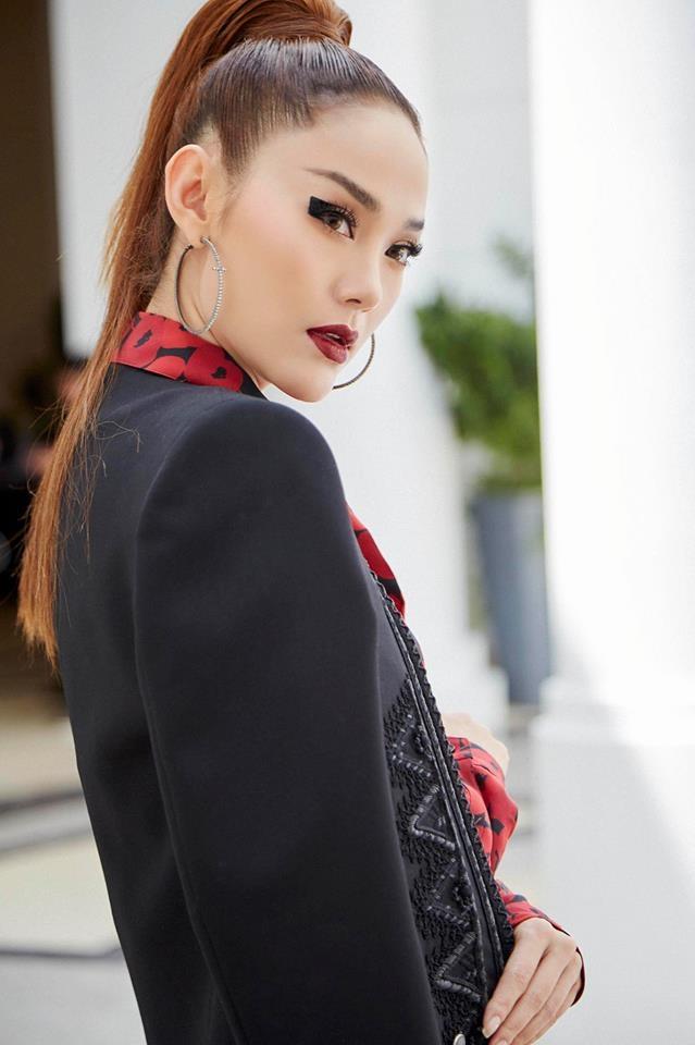 Những màn hát live dở tệ liên tục bị đào mộ khi Minh Hằng trở thành đại diện Việt Nam tham dự MTV EMA-2