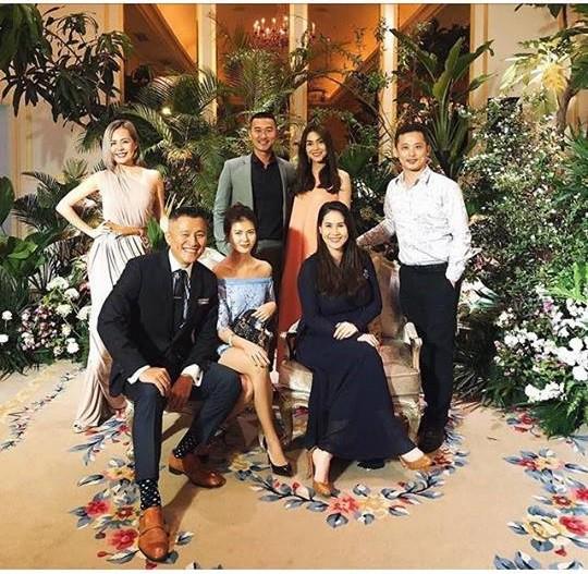 Chỉ mặc áo dài đi dự đám cưới bạn thân, Tăng Thanh Hà trông cũng rất quý tộc, thần thái hút mắt nhìn-3