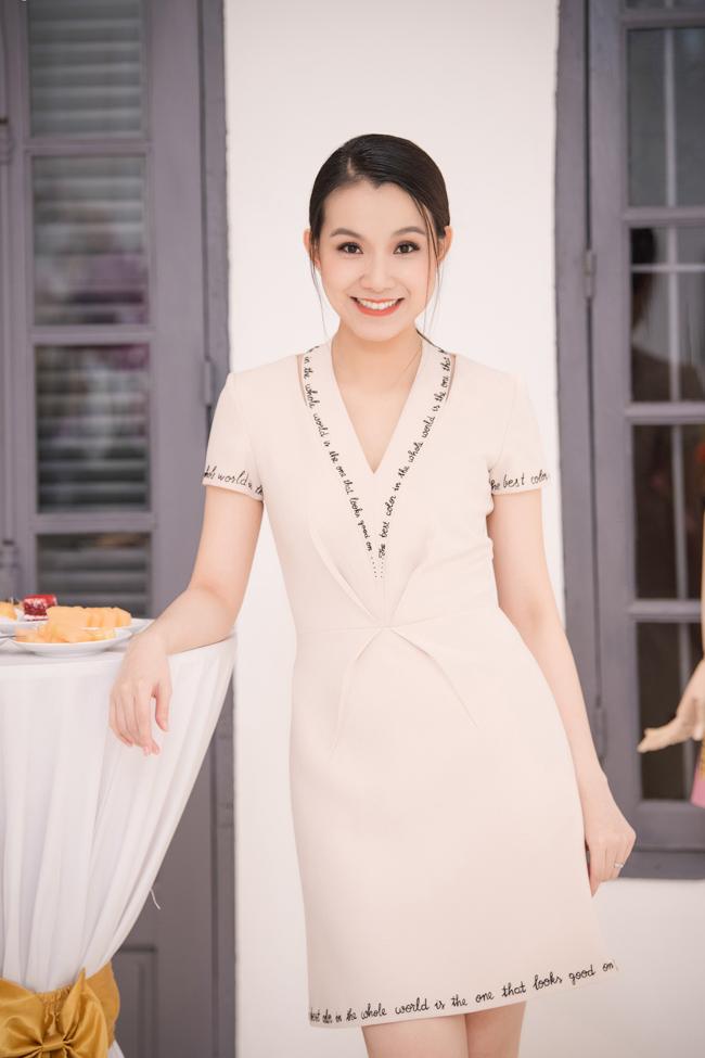 Hoa hậu Thùy Lâm lần nào xuất hiện cũng gây thương nhớ-2