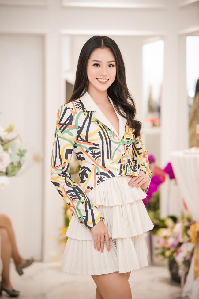 Hoa hậu Thùy Lâm lần nào xuất hiện cũng gây thương nhớ-19
