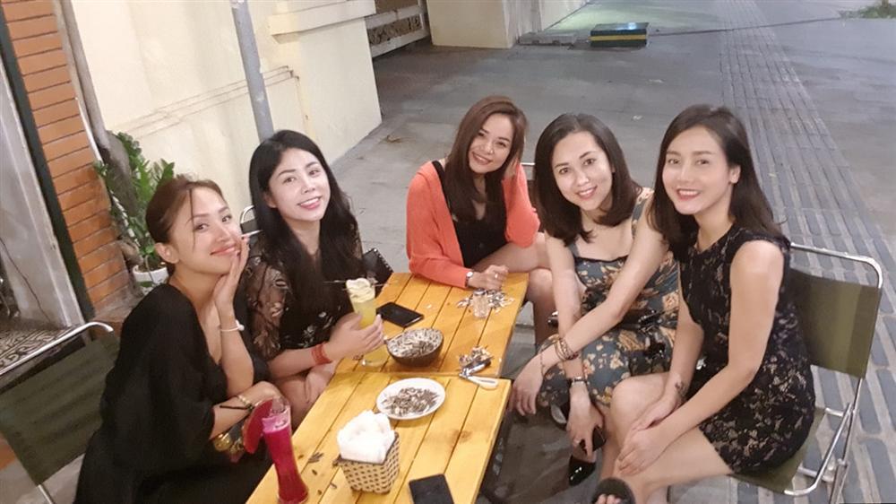 Tăng Thanh Hà tái xuất rạng rỡ nhưng vẫn lộ rõ thân hình gầy gò-10