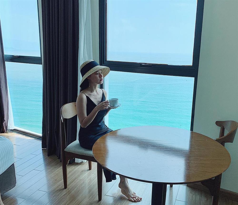 Tăng Thanh Hà tái xuất rạng rỡ nhưng vẫn lộ rõ thân hình gầy gò-7