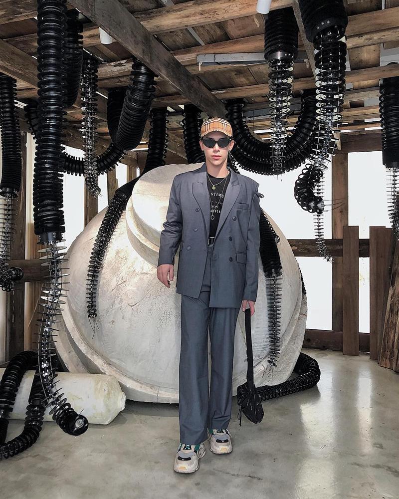 Dàn hot-face Việt chẳng hẹn mà gặp cùng lăng-xê mốt suit ngày gió về: Người phá cách - nàng gợi cảm-3