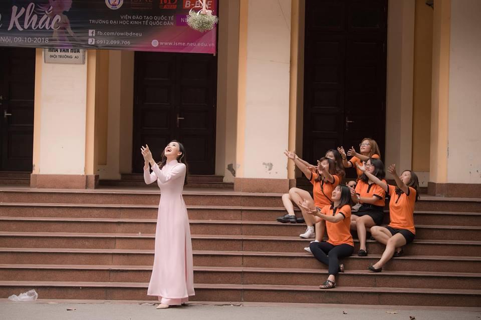 Top 10 Hoa hậu Việt Nam Trần Tố Như rạng rỡ bên ông xã hot boy ngày ra trường-9