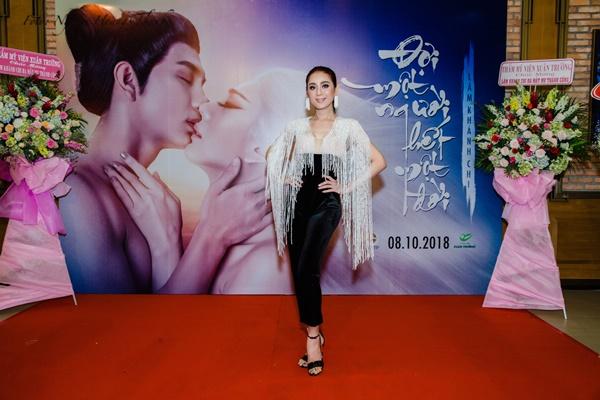 Bố mẹ Lâm Khánh Chi chi nửa tỷ cho con gái làm phim ca nhạc cổ trang-2