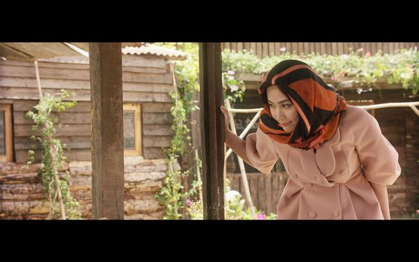 Ngân Khánh bá đạo khi đi giày cao gót 30 triệu để tắm heo-4