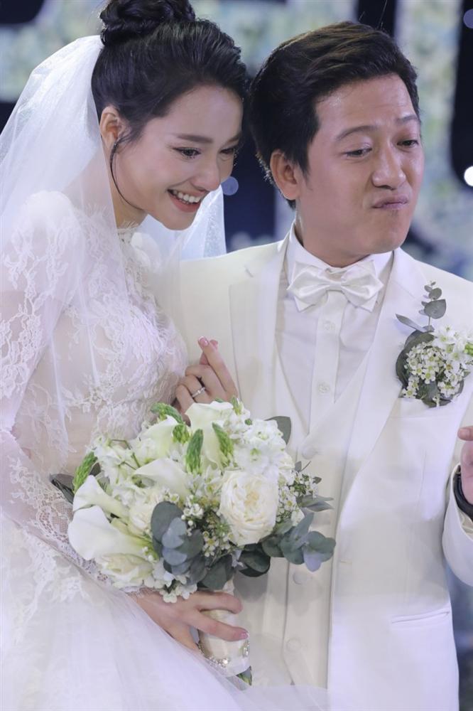 3 cách cứu giúp đôi mắt nhăn nheo đầy nếp chân chim như Nhã Phương-1