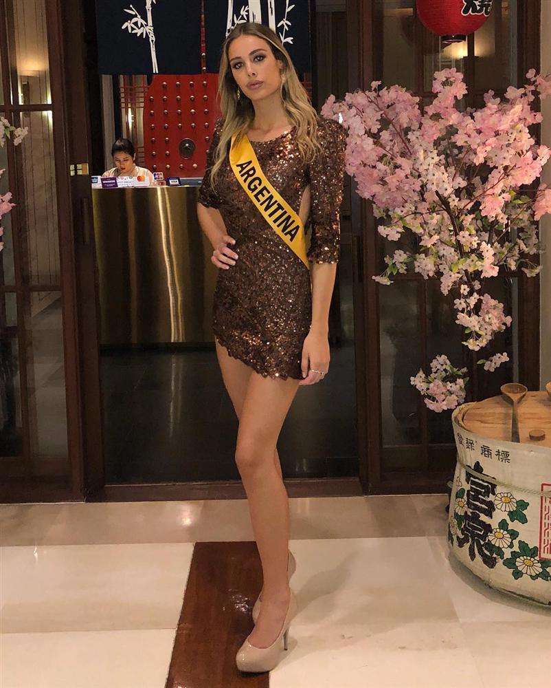 Sự thật có phải Á hậu Bùi Phương Nga bị bạn cùng phòng chơi xấu tại Miss Grand International 2018?-2