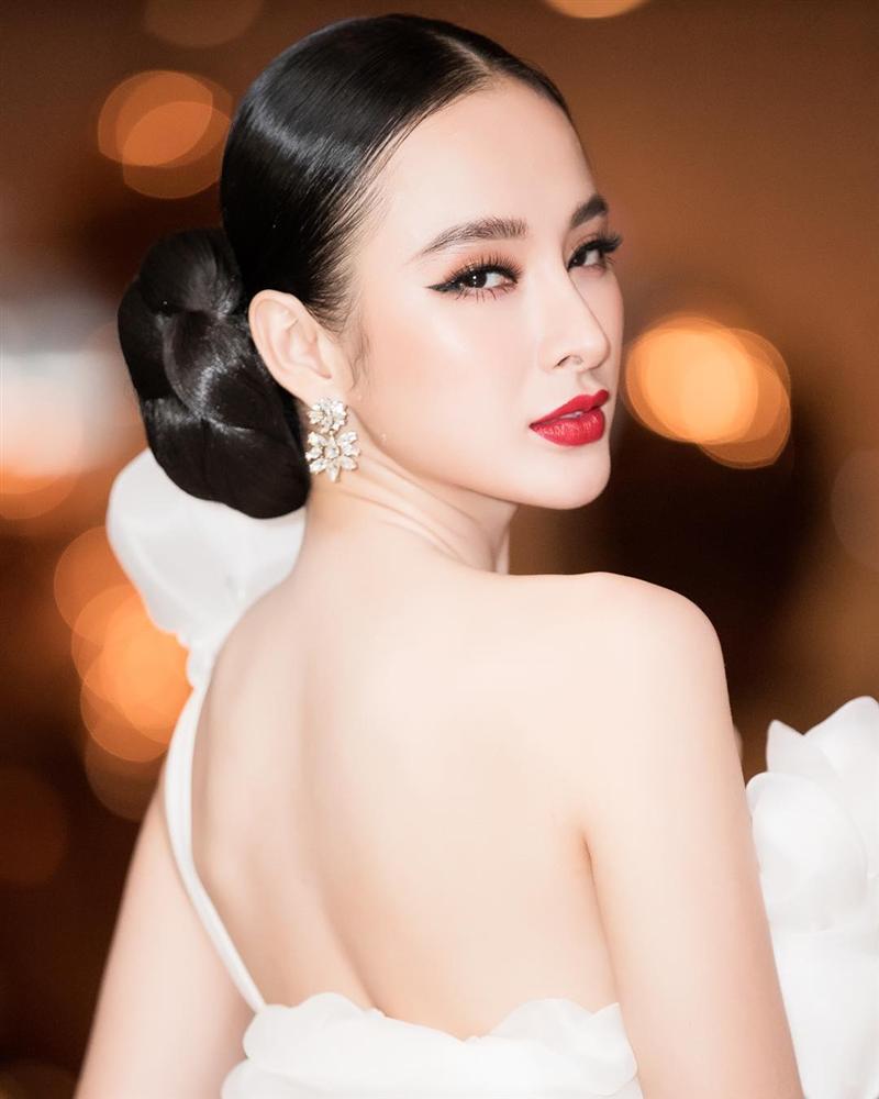 SAO MAKE OVER: Mai Ngô trang điểm như quên đánh son - Việt Hương make up trẻ ra đến chục tuổi-9
