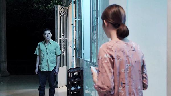 Gạo nếp gạo tẻ tập 68: Bước đường cùng của kẻ phản bội, Công quỳ gối xin Hương cưu mang mẹ và em gái-13