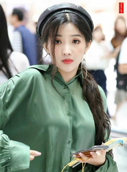 Mũ beret cổ điển phủ sóng tủ đồ sao Hàn mùa thu 2018-4